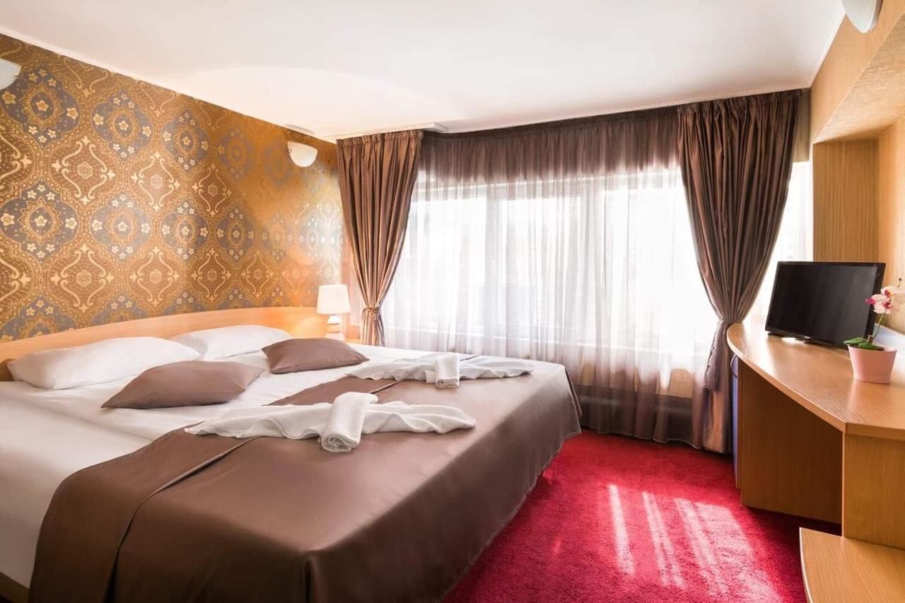 Отель Hotel Central Point София-4