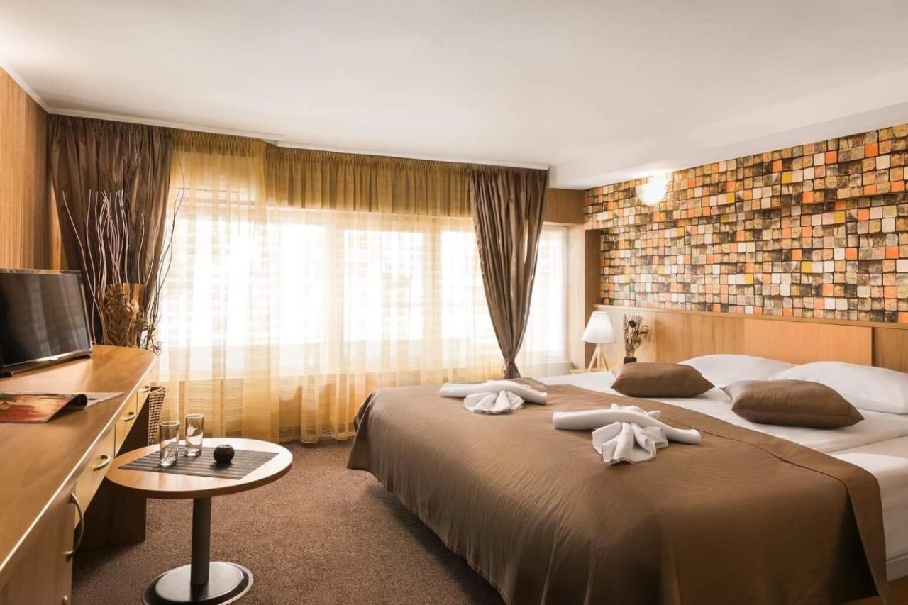 Отель Hotel Central Point София-14