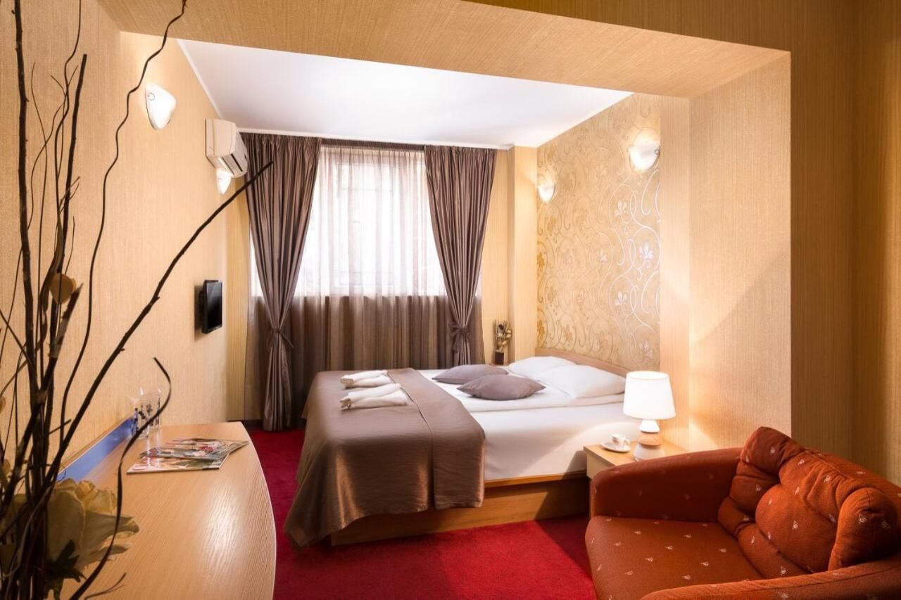 Отель Hotel Central Point София-26