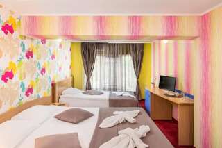 Отель Hotel Central Point София Семейный номер-5