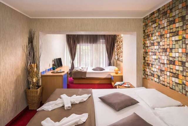 Отель Hotel Central Point София-18