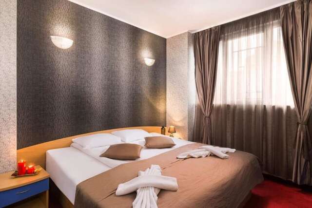 Отель Hotel Central Point София-4