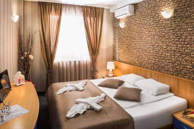 Отель Hotel Central Point София-7